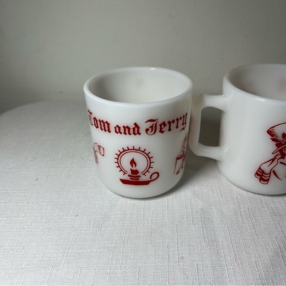 5 Hazel Atlas milk glass mugs. Vintage. Tom and Jerry. Eggnog - Picture 7 of 9